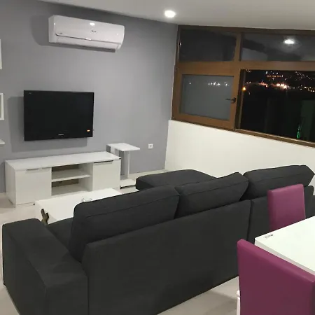 Chillax Penthouse 아파트 얄리카베크